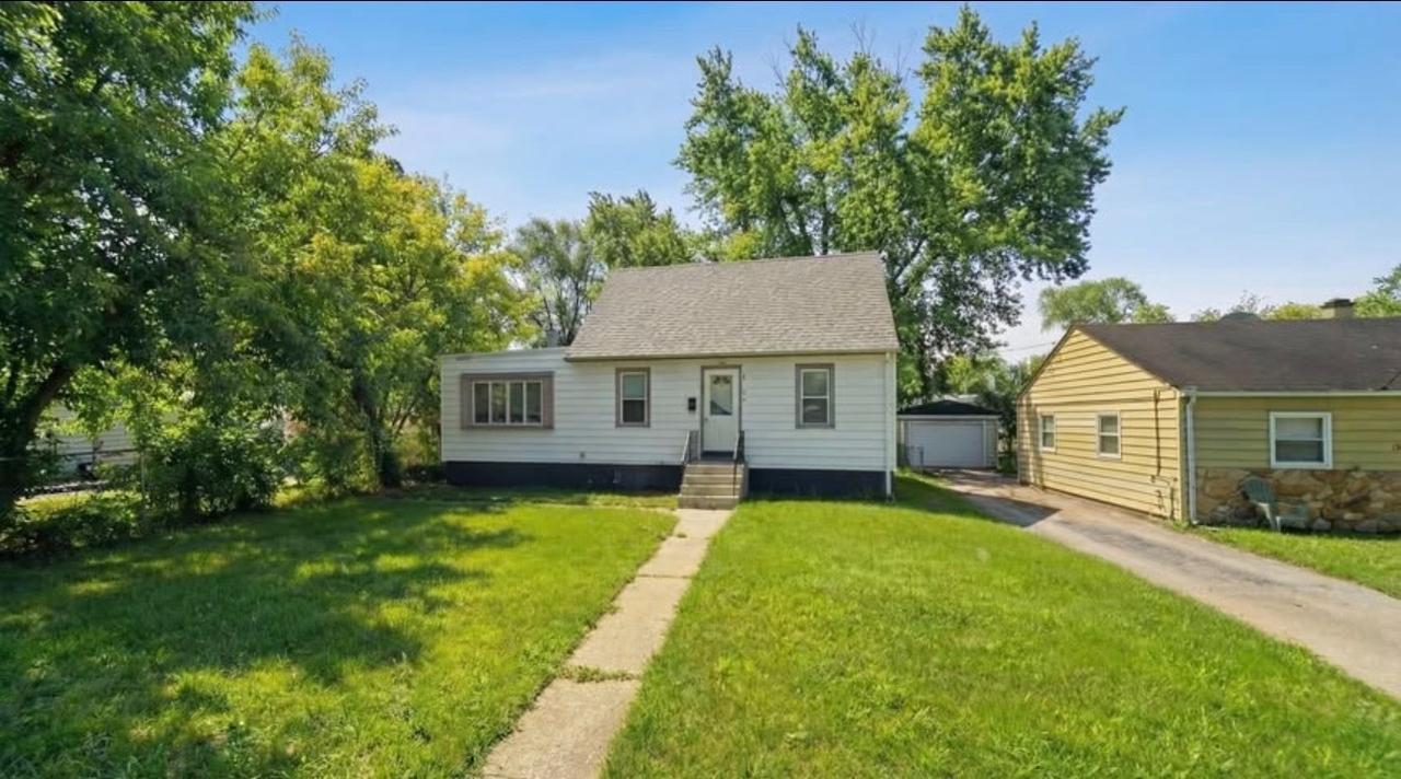 2229 170th St., Hazel Crest, IL 60429