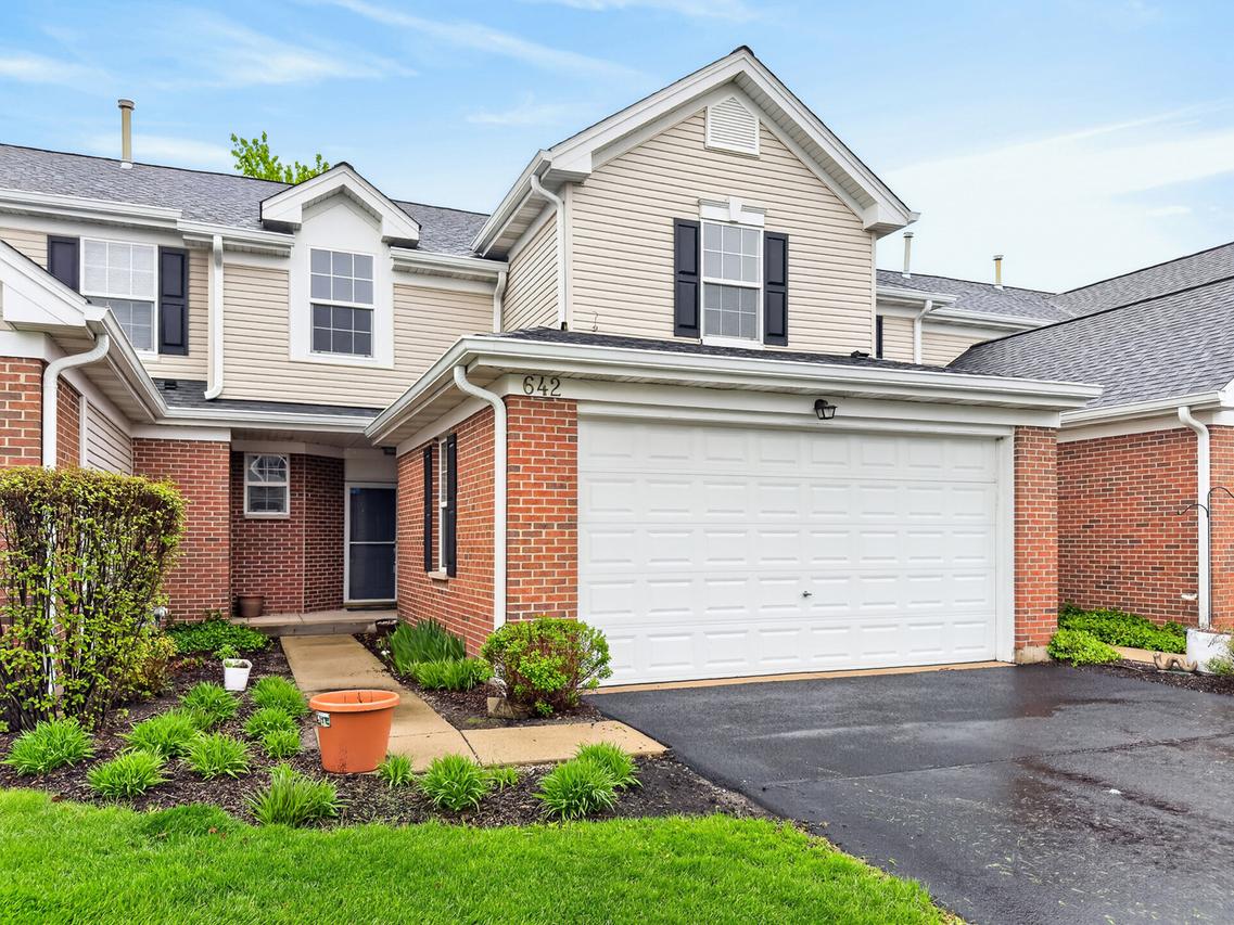 642 Legend Ln., Mchenry, IL 60050