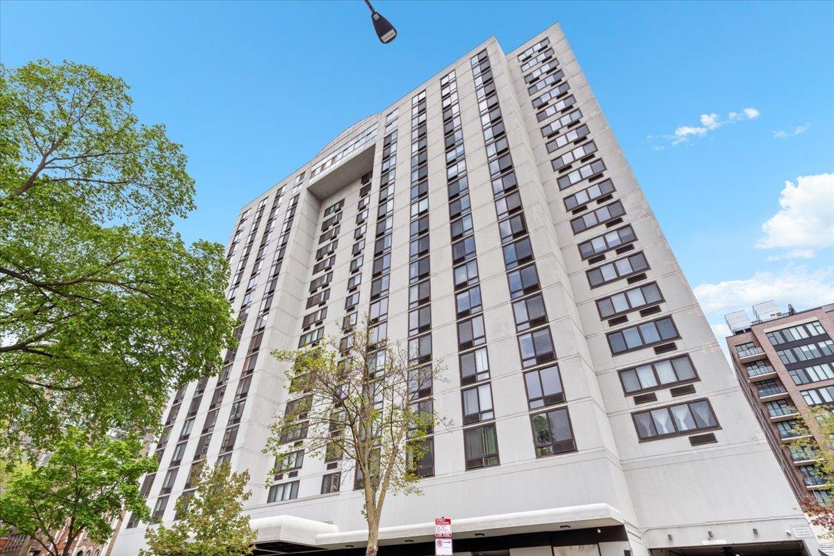 1221 N Dearborn St. #1610N, Chicago, IL 60610
