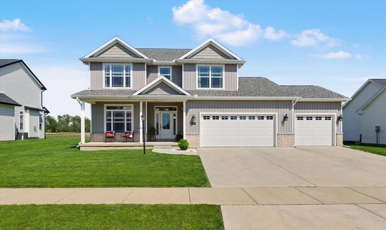 1706 Littlefield Ln., Mahomet, IL 61853