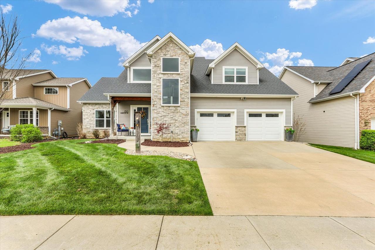 1313 Garwood Dr., Mahomet, IL 61853