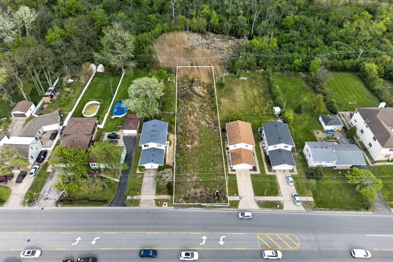 635 N Columbine Ave., Lombard, IL 60148