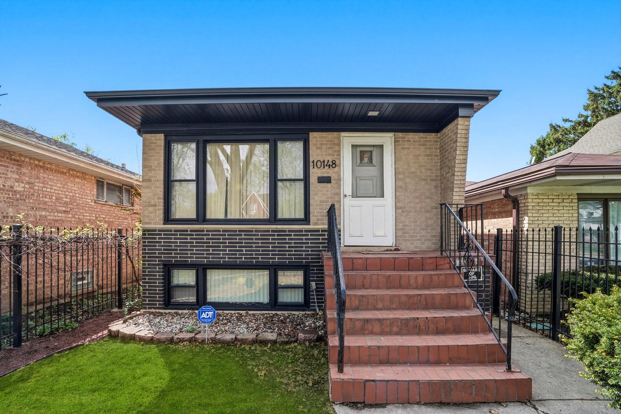 10148 S Peoria St., Chicago, IL 60643