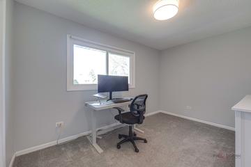 918 Bedford Ln., Libertyville, IL 60048