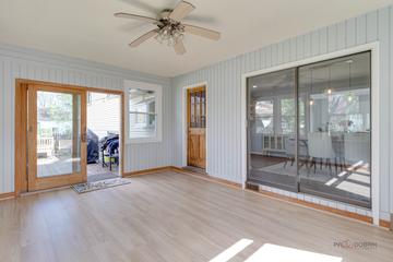 918 Bedford Ln., Libertyville, IL 60048