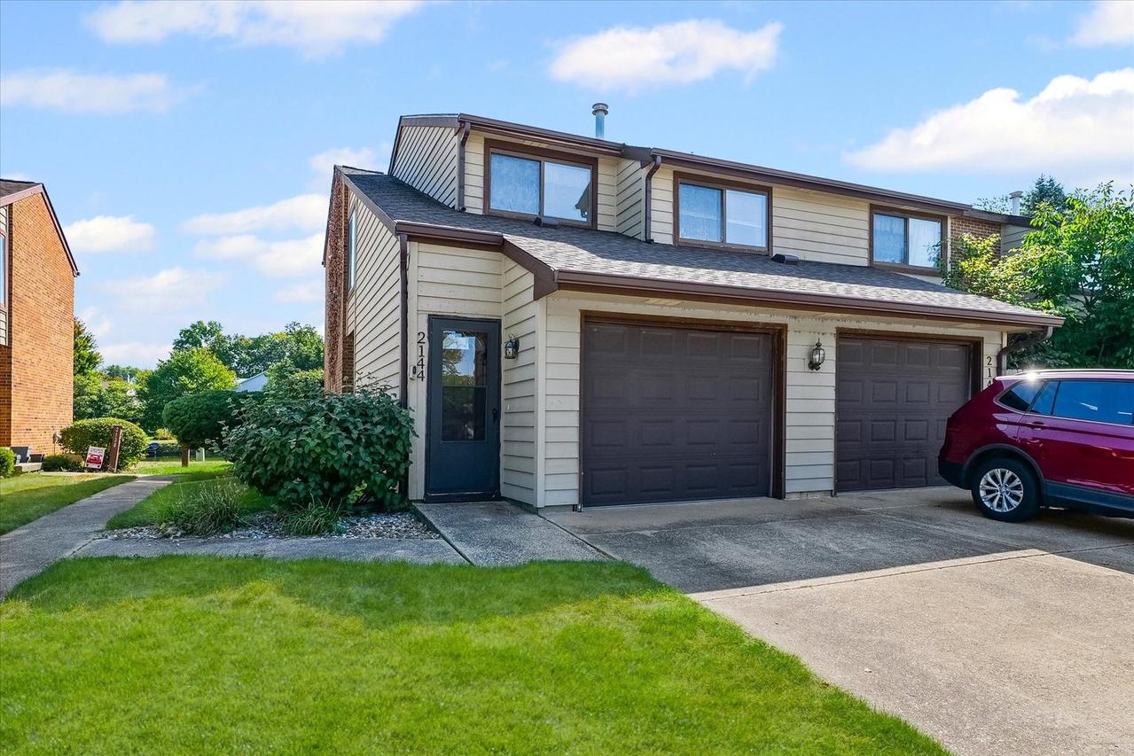 2144 Harbortown Cir., Champaign, IL 61821