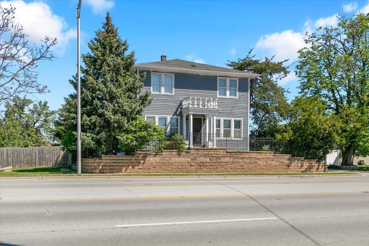 4108 W 103rd St., Oak Lawn, IL 60453