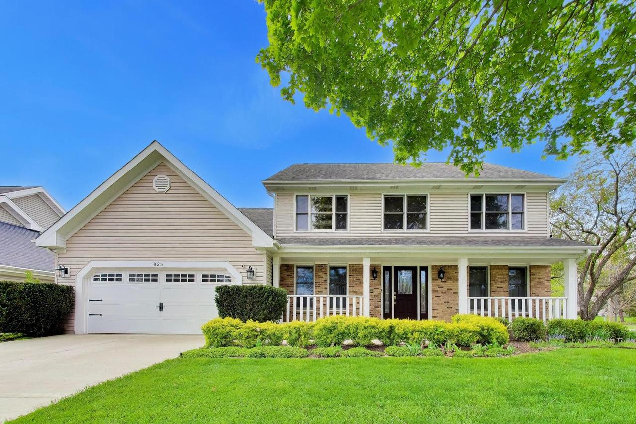 825 W Dorset Ave., Palatine, IL 60067