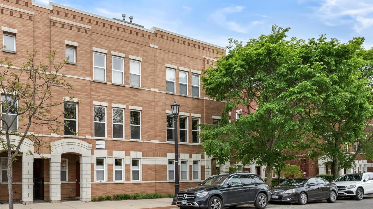 529 Chicago Ave. #A, Evanston, IL 60202