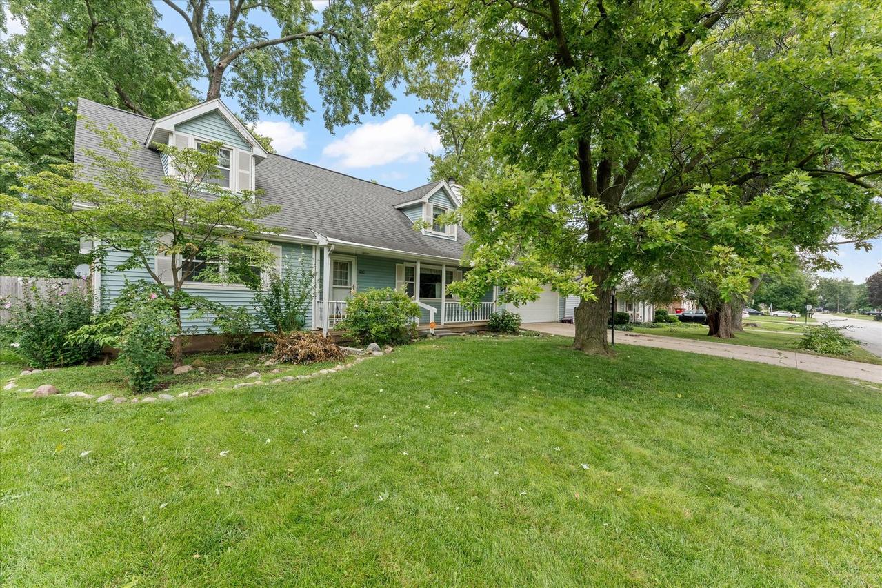 1606 Dobbins Dr., Champaign, IL 61821