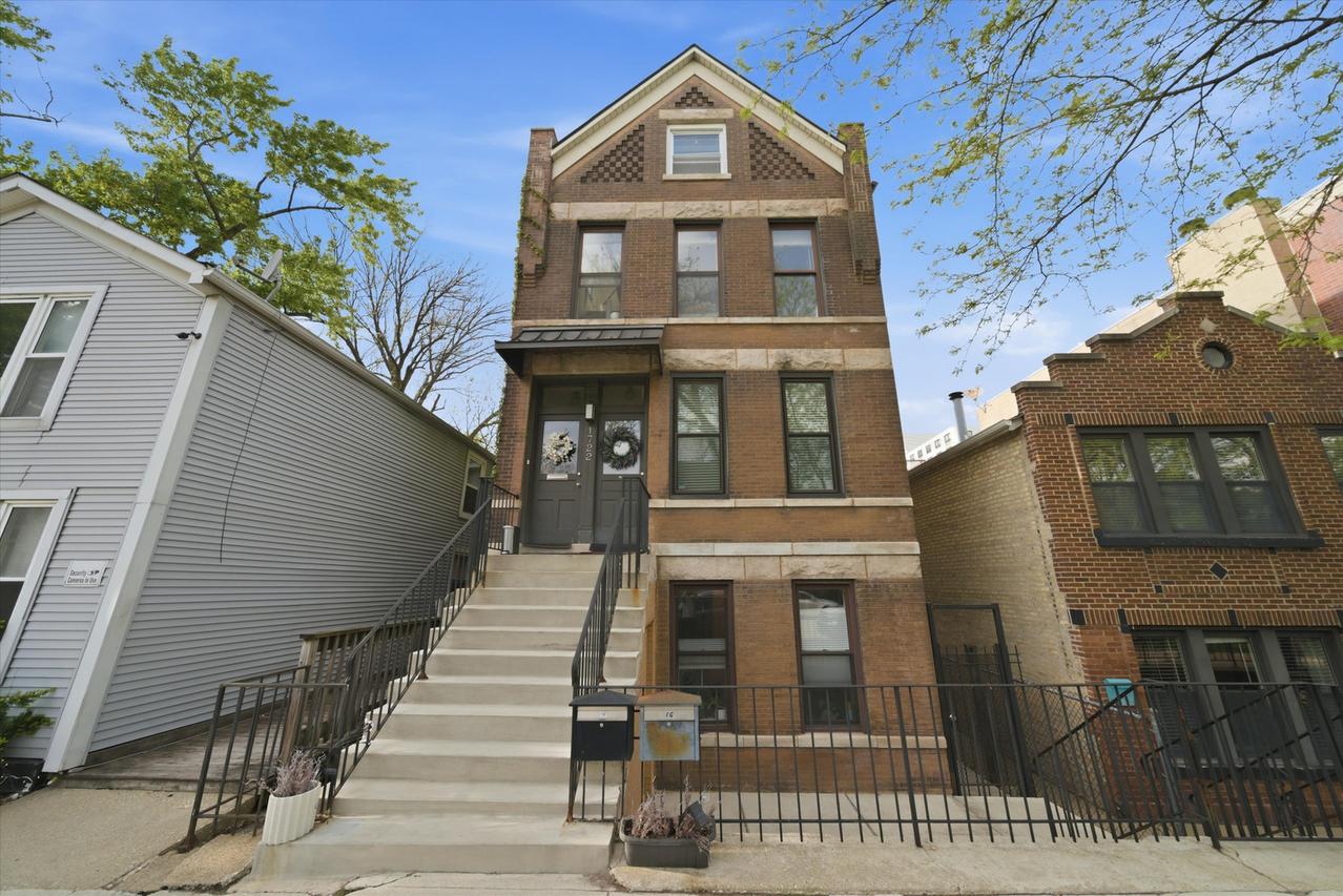 1722 W Wabansia Ave., Chicago, IL 60622