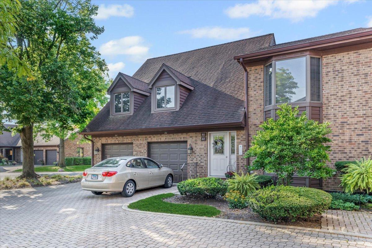 44 Kings Ct., Westchester, IL 60154