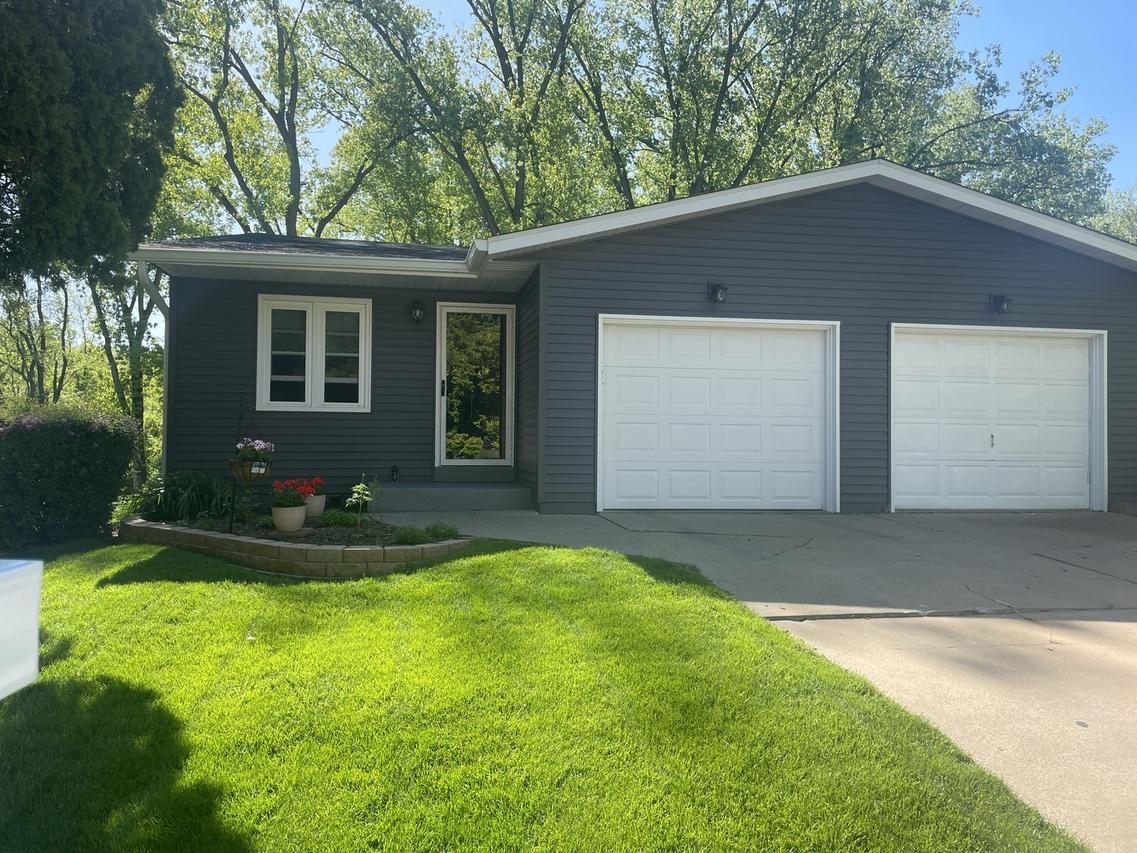 8317 10th St. #NA, Rock Island, IL 61201