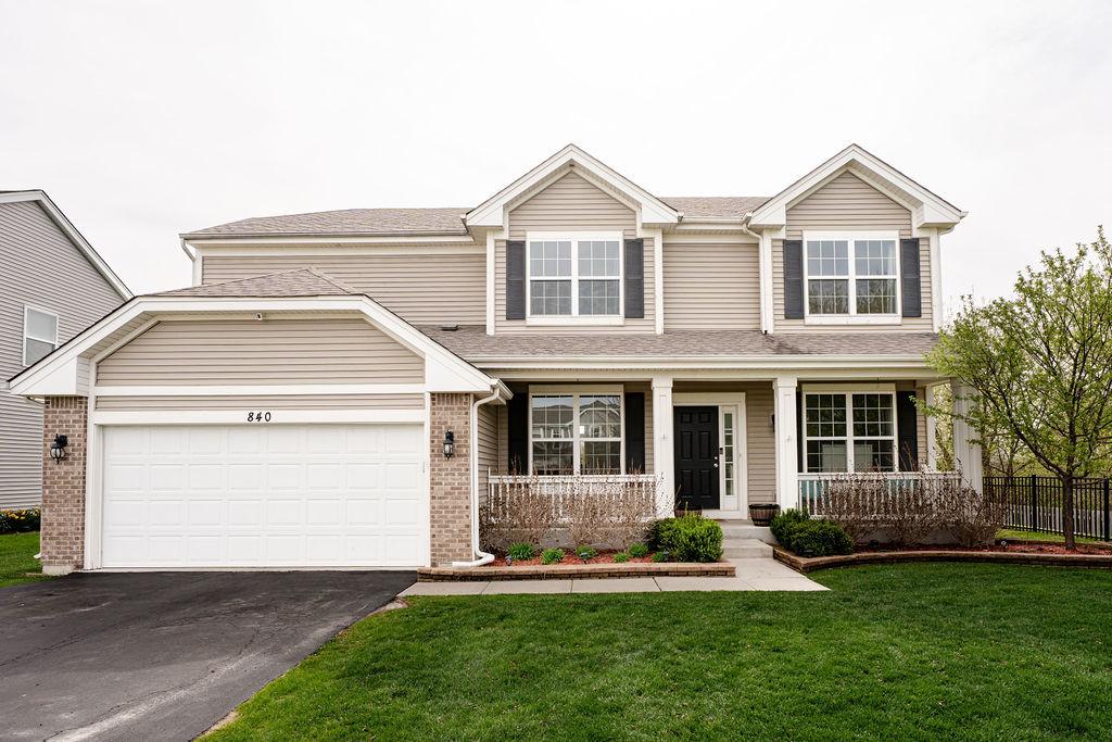 840 Wildwood Dr., Pingree Grove, IL 60140