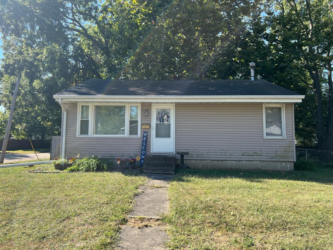 205 Pine St., Normal, IL 61761