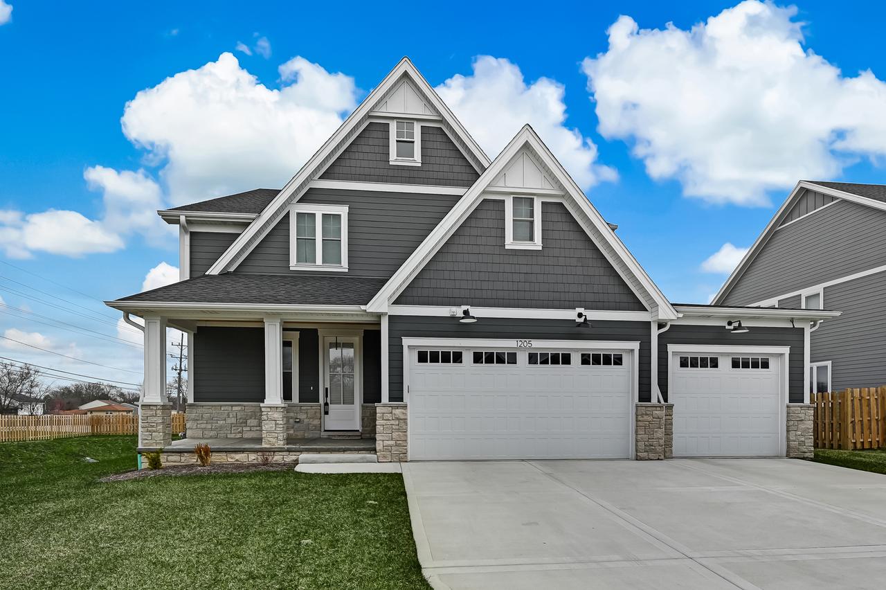 1205 Ridge Rd., Westmont, IL 60559