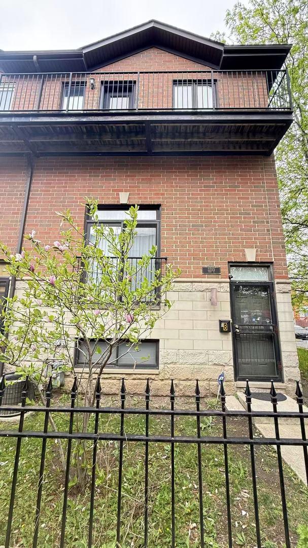 3355 S Archer Ave. #8, Chicago, IL 60608