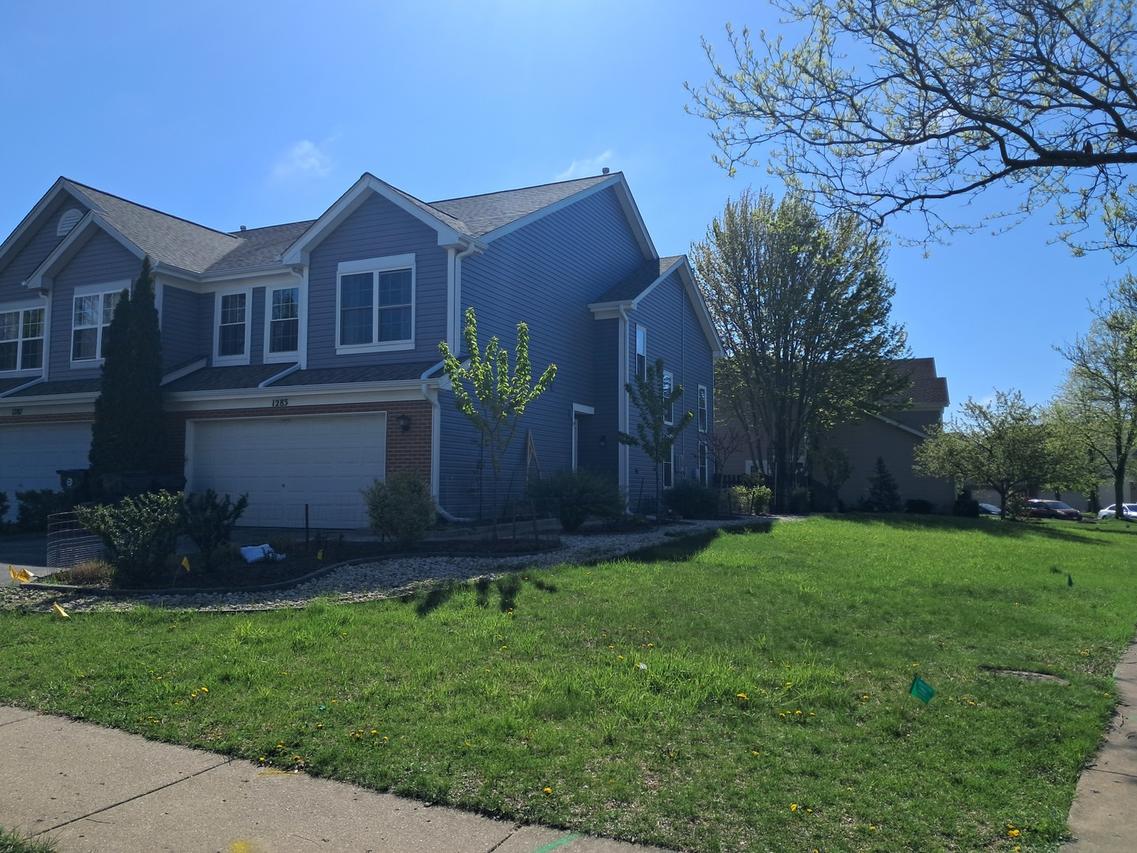 1283 Derby Ln., Mundelein, IL 60060