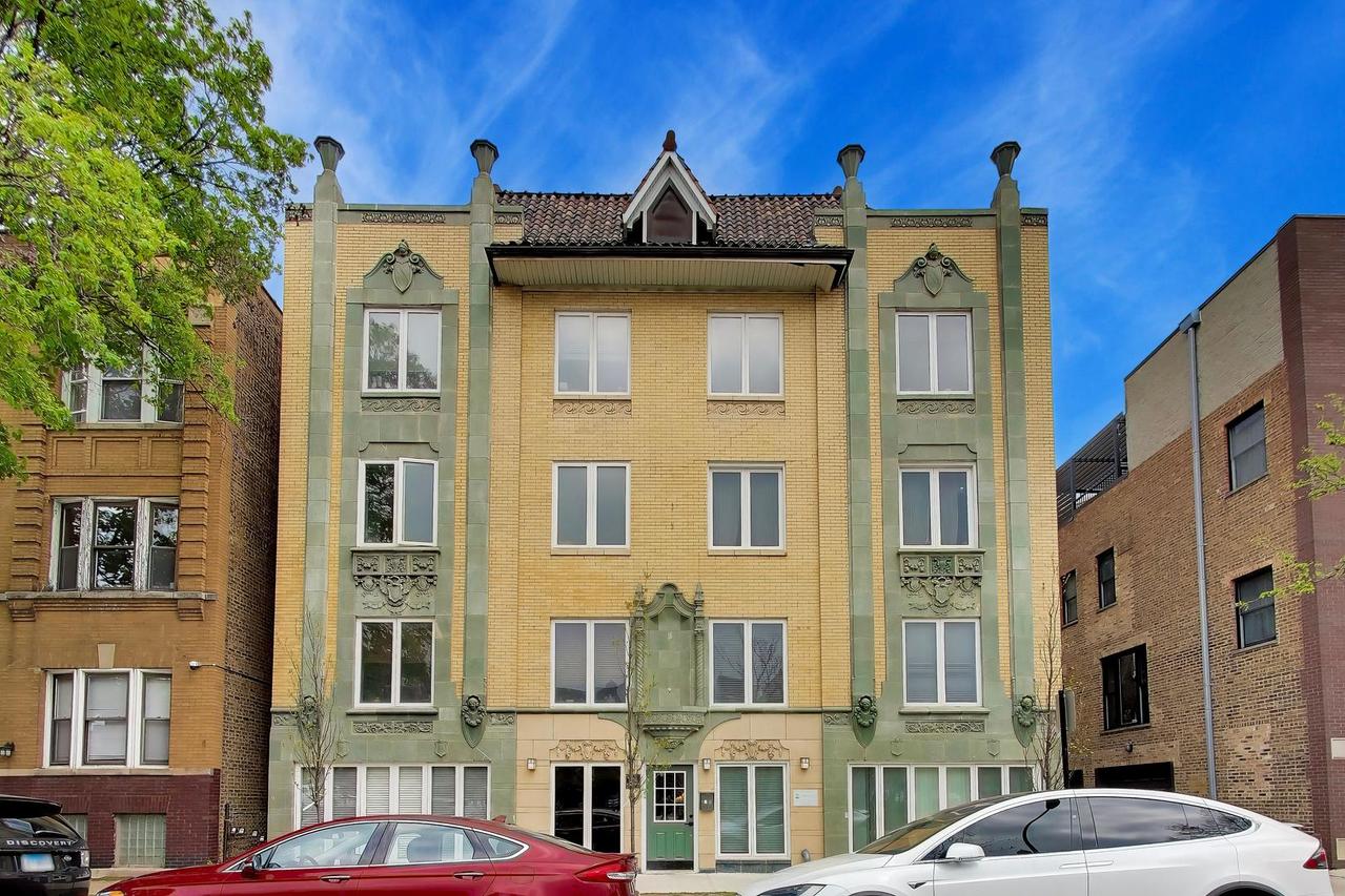 1636 W Melrose St. #303, Chicago, IL 60657