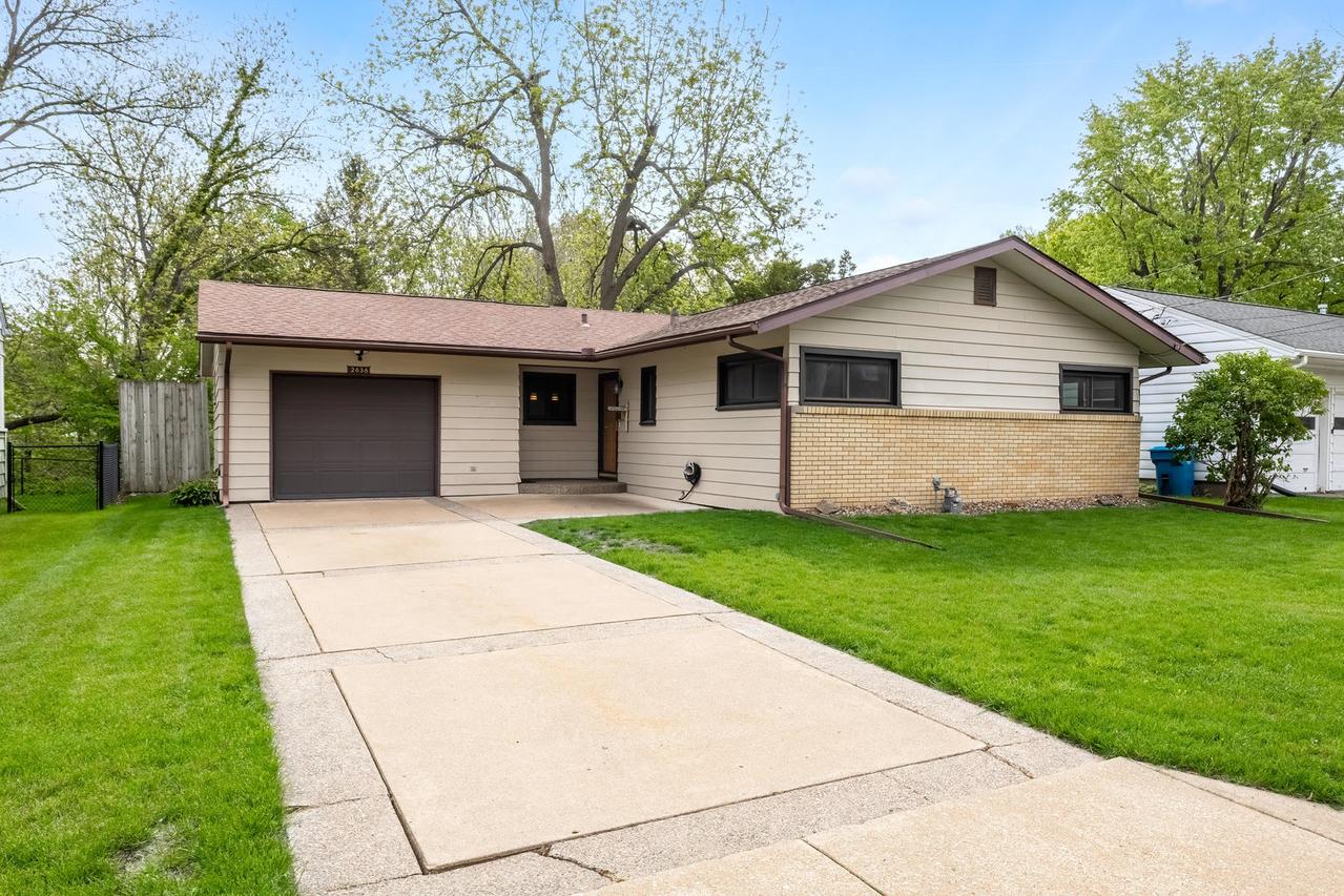 2636 6th St., East Moline, IL 61244