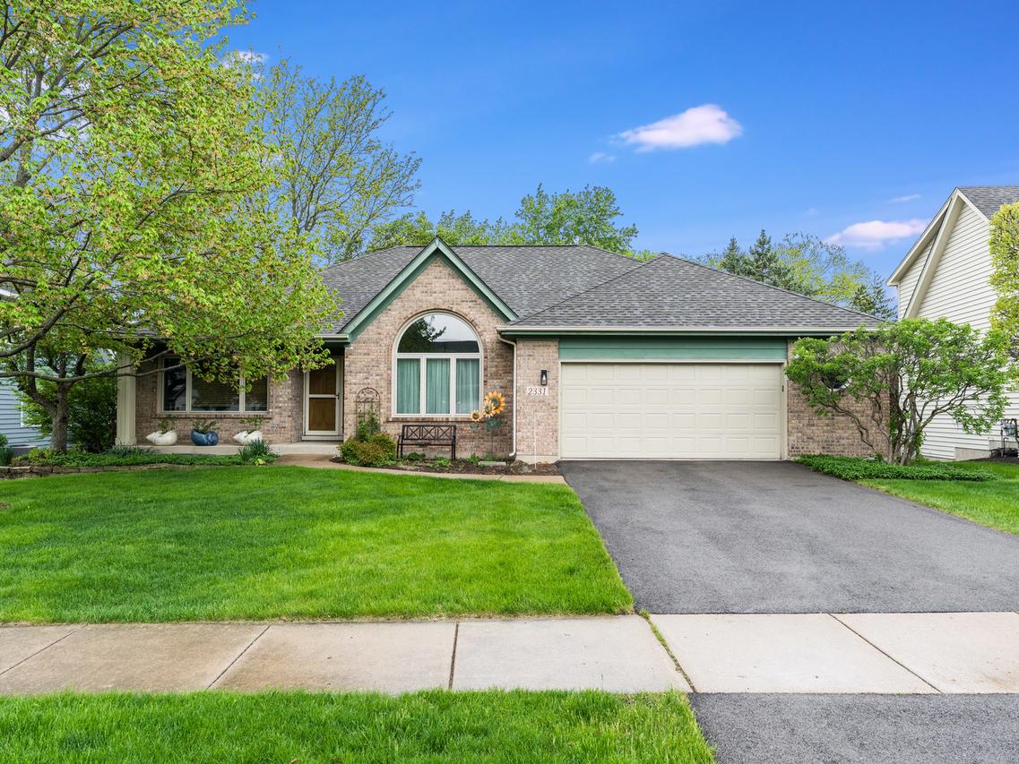 2331 Gleneagles Dr., Naperville, IL 60565