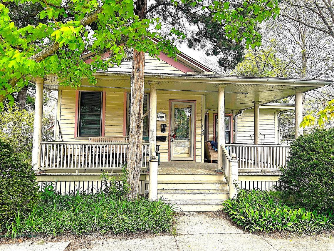 [Address Hidden by Seller], Elgin, IL 60120