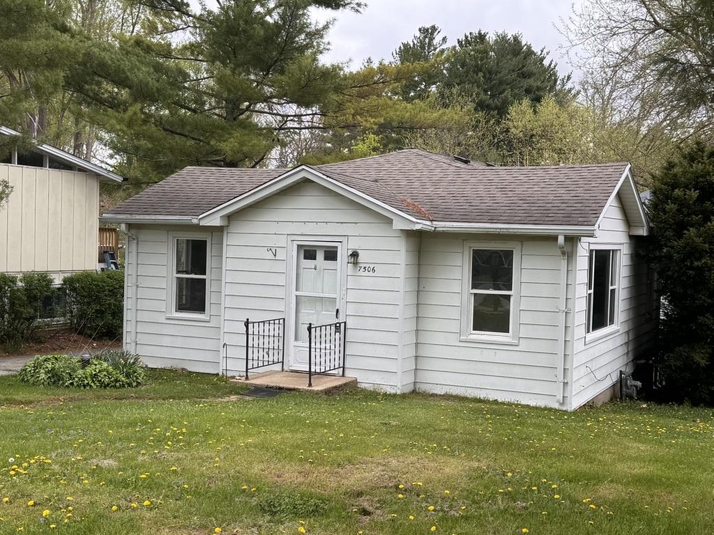 7506 Algonquin Rd., Wonder Lake, IL 60097