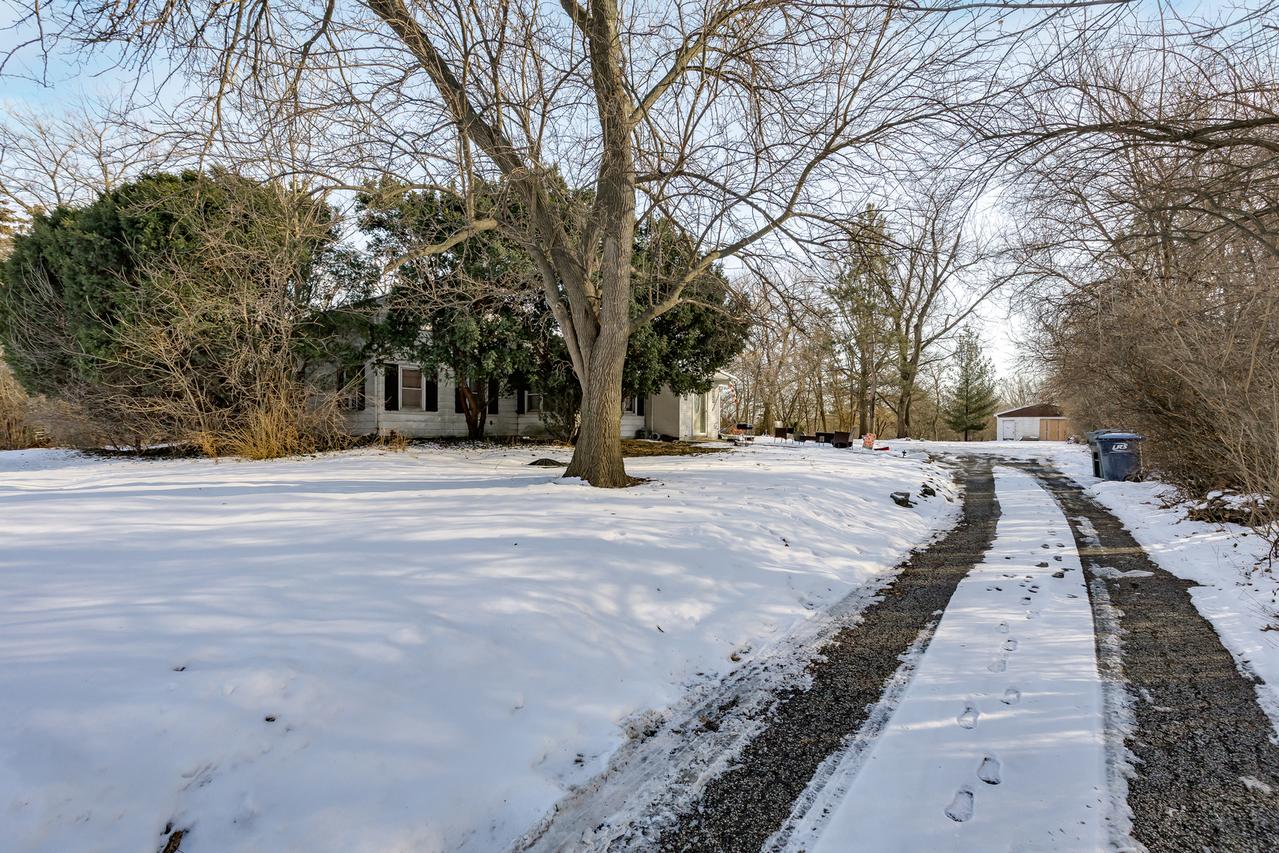 2963 87th St., Darien, IL 60561