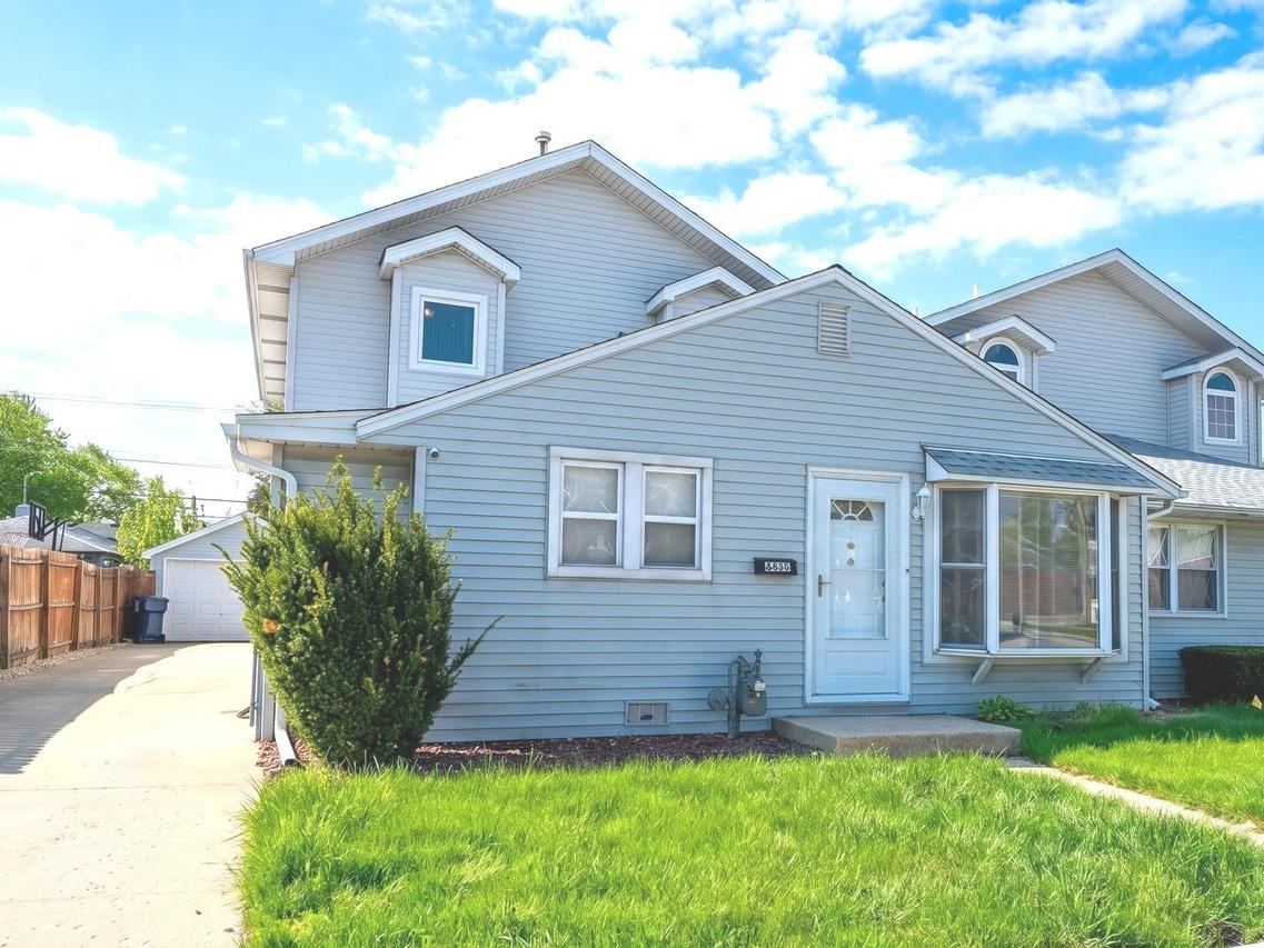 4429 W 87th St., Hometown, IL 60456