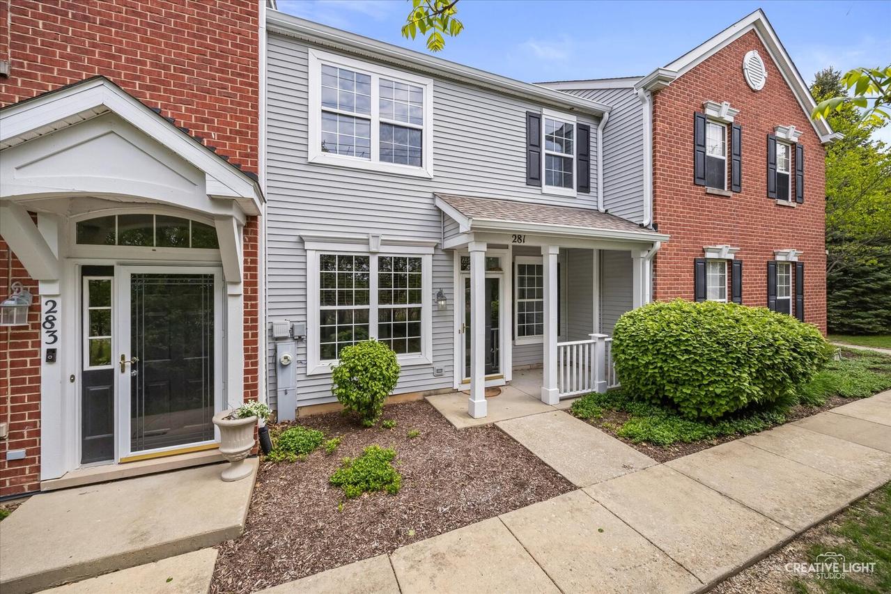281 Springbrook Tr., Oswego, IL 60543