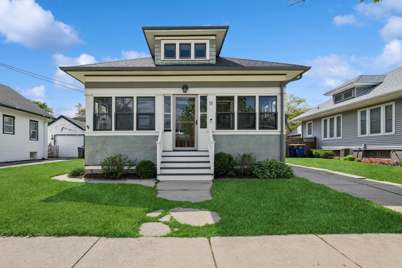 18 N Worth Ave., Elgin, IL 60123