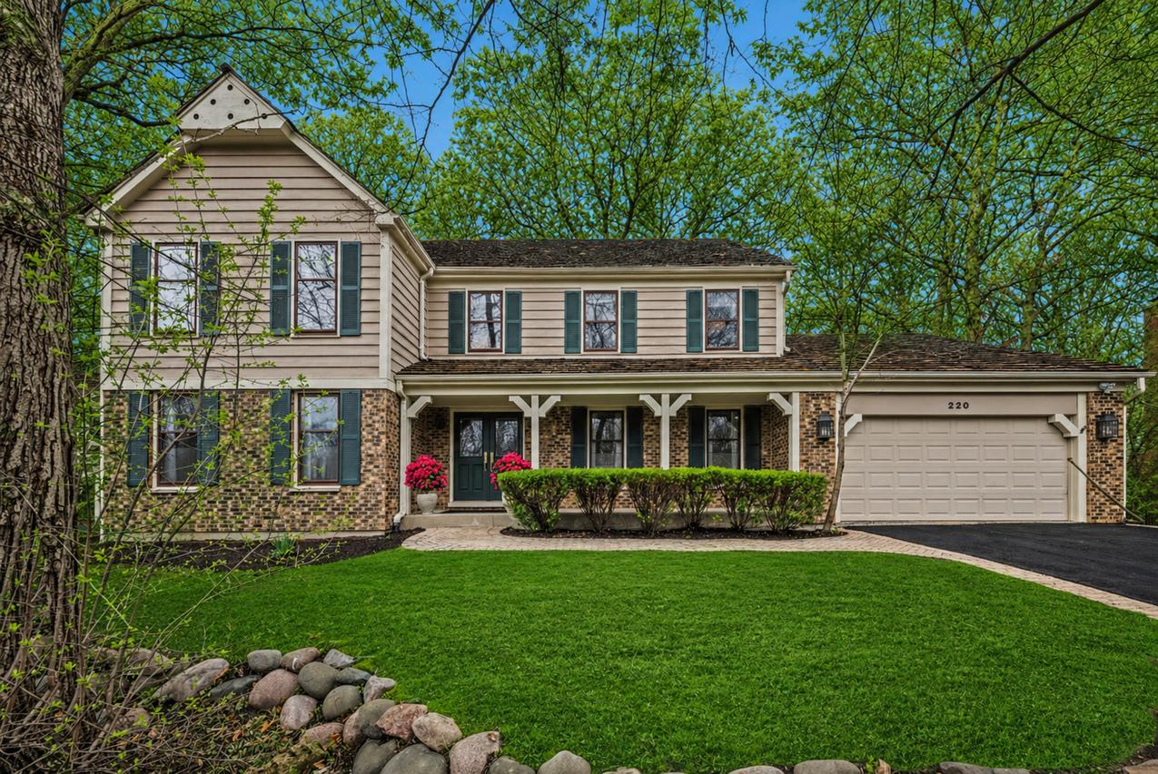 220 Dover Cir., Lincolnshire, IL 60069