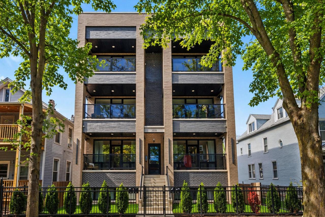 2038 N Bingham St. #1E, Chicago, IL 60647