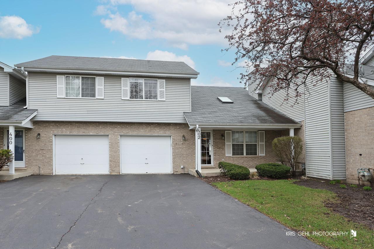 402 S Frontenac St., Aurora, IL 60504