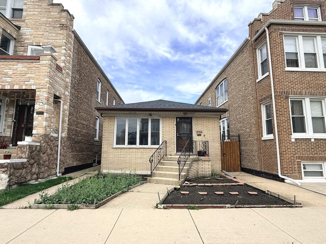 4542 S Mozart St., Chicago, IL 60632