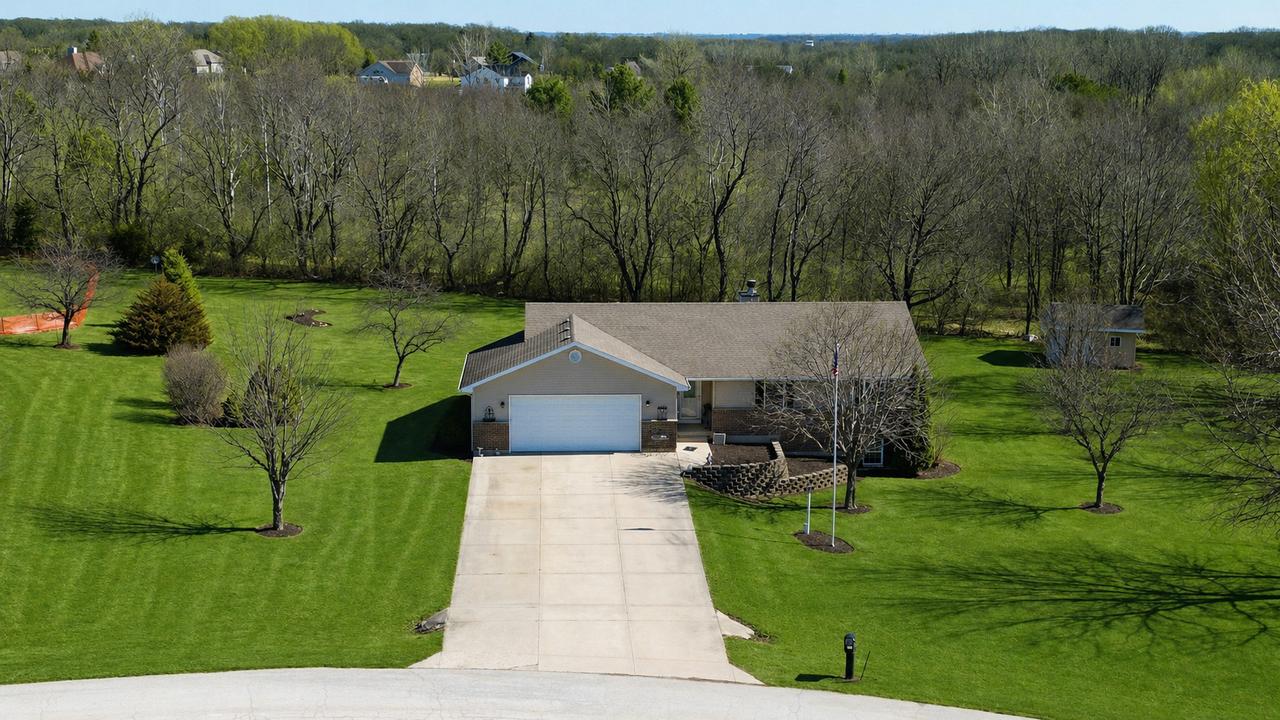 2383 N 4070th Rd., Sheridan, IL 60551