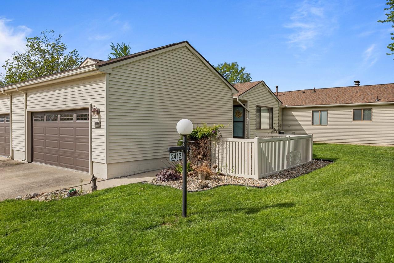 2412 Heritage Dr., Champaign, IL 61822