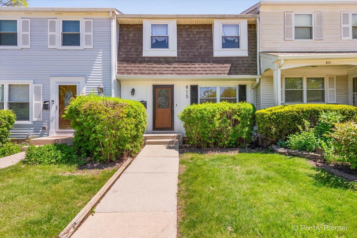 815 Mansfield Ct., Schaumburg, IL 60194