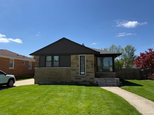 1934 Belleview Ave., Westchester, IL 60154