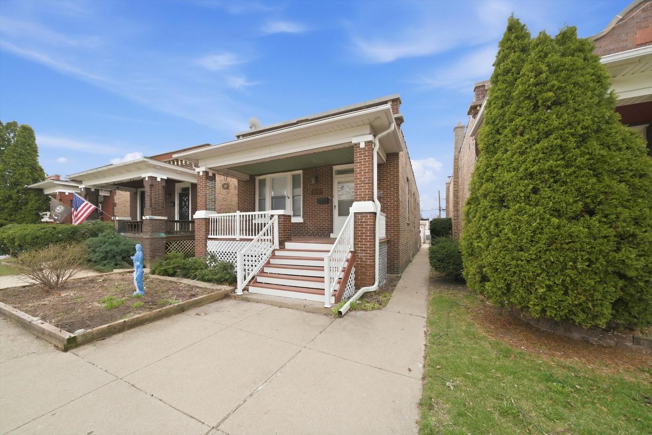 1424 S 57th Ave., Cicero, IL 60804