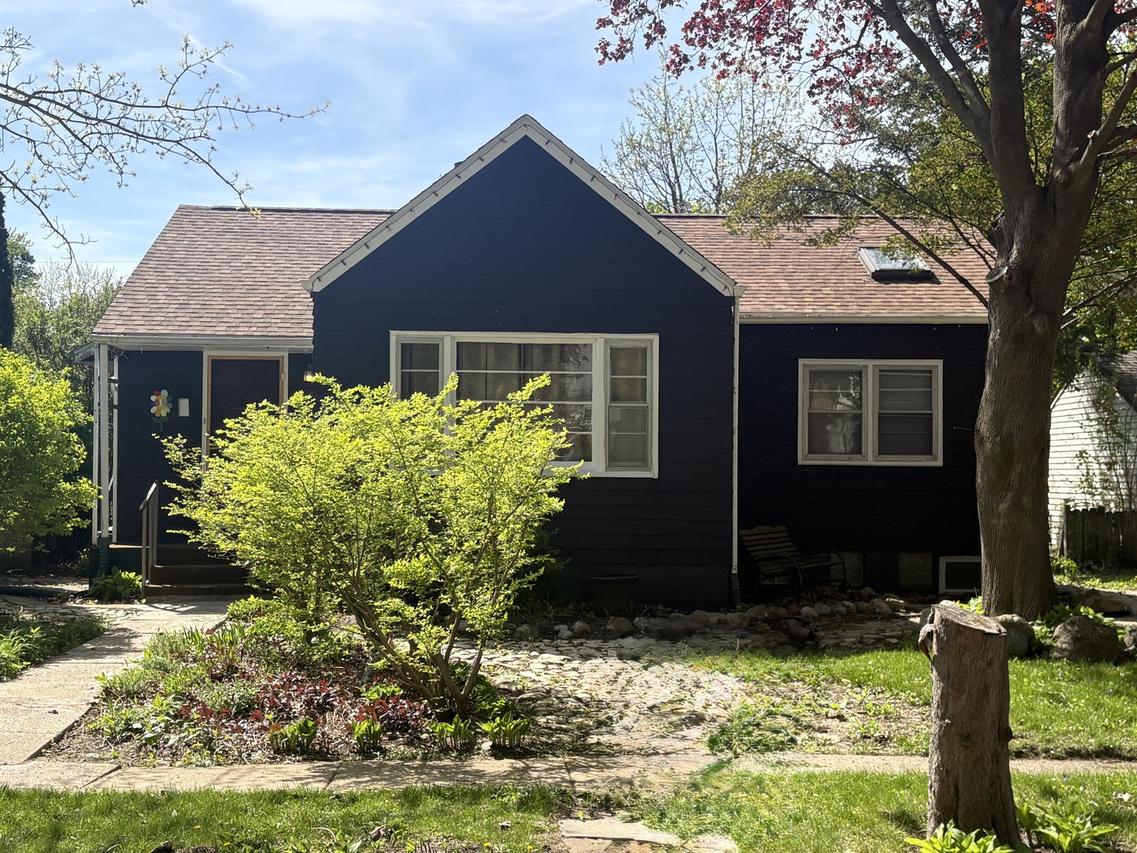 816 N 11th St., Rochelle, IL 61068
