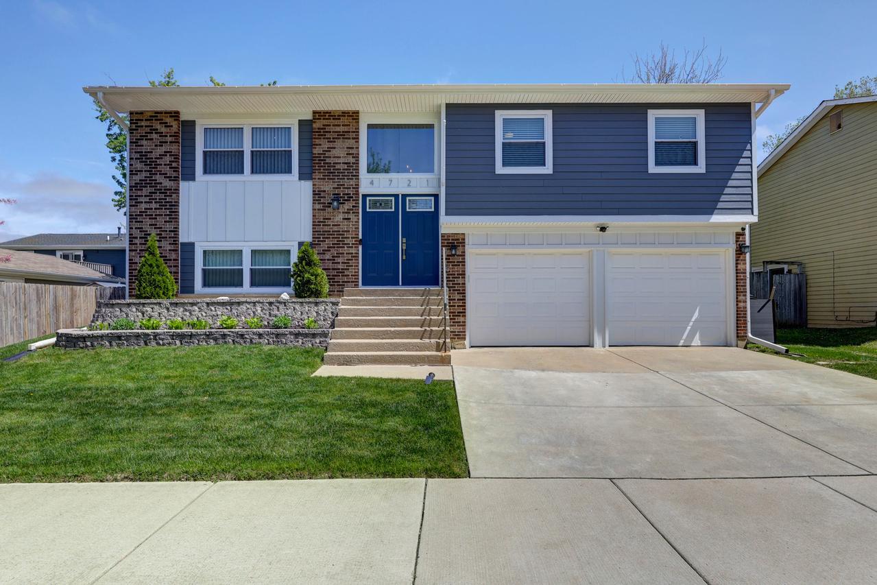 4721 Huntington Blvd., Hoffman Estates, IL 60192
