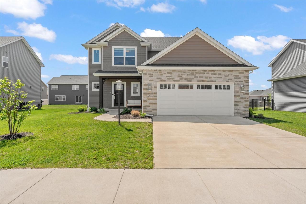 305 Newhaven Ln., Savoy, IL 61874