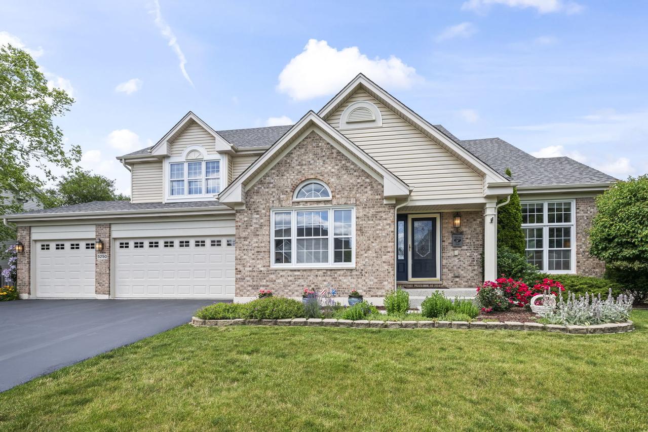 5250 Morningview Dr., Hoffman Estates, IL 60192