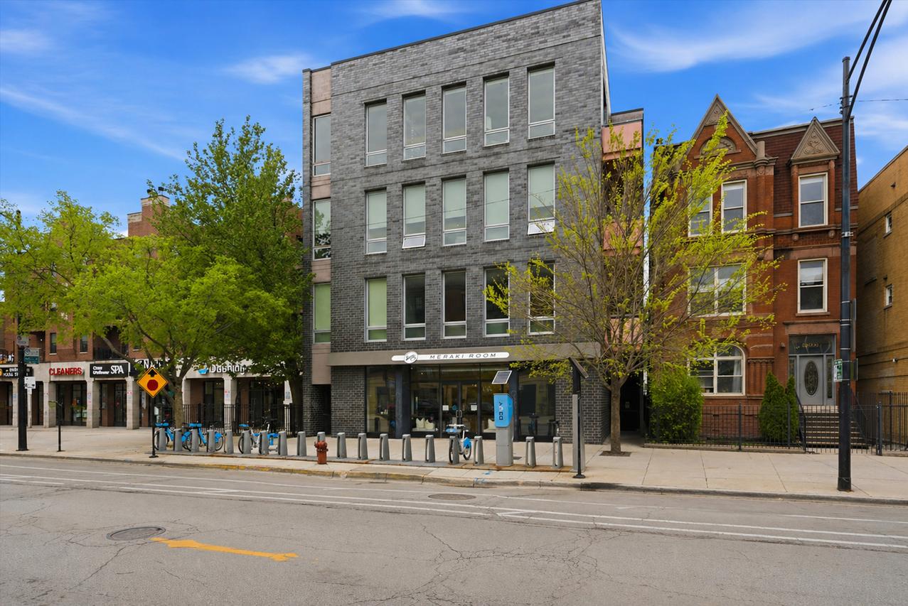 2028 W Division St. #401, Chicago, IL 60622