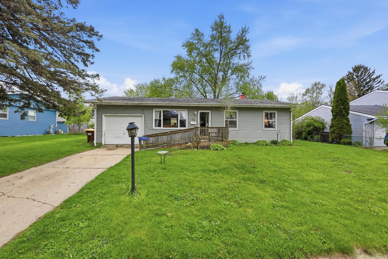 124 E Melody Ln., Woodstock, IL 60098