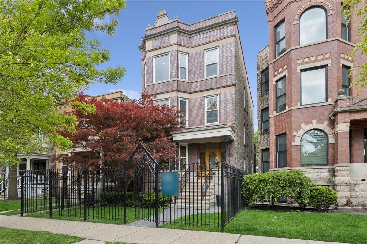 4216 N Winchester Ave. #3, Chicago, IL 60613