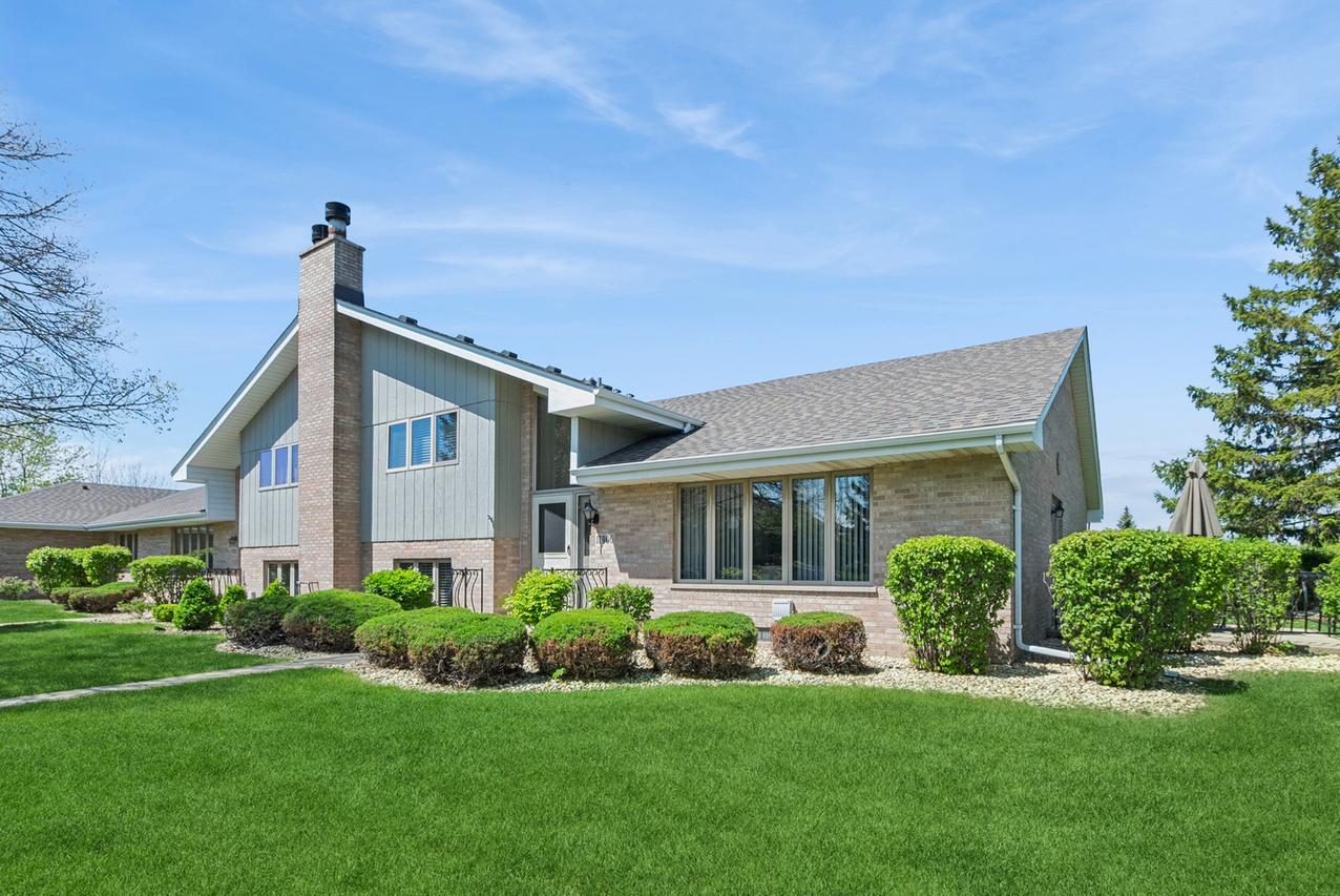 17906 California Ct. #130, Orland Park, IL 60467