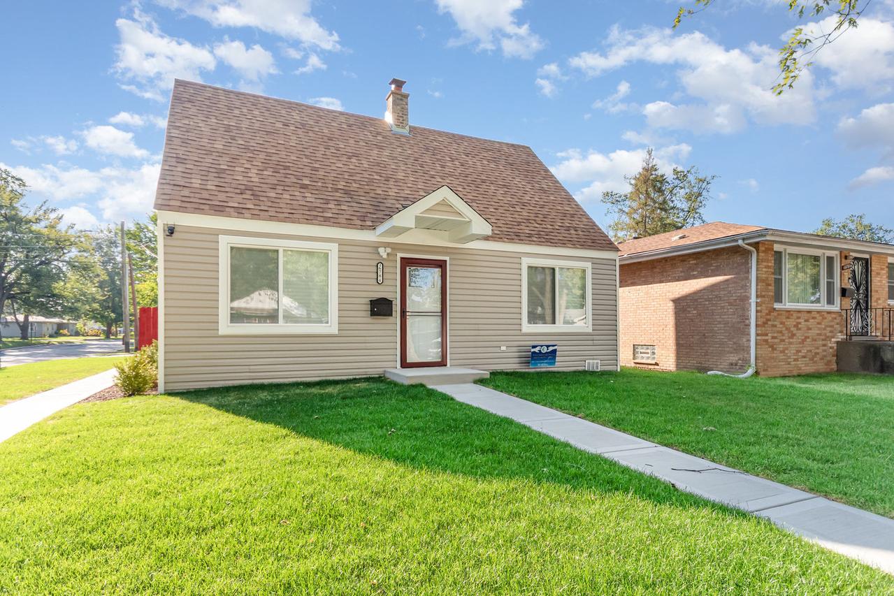 16784 Anthony Ave., Hazel Crest, IL 60429