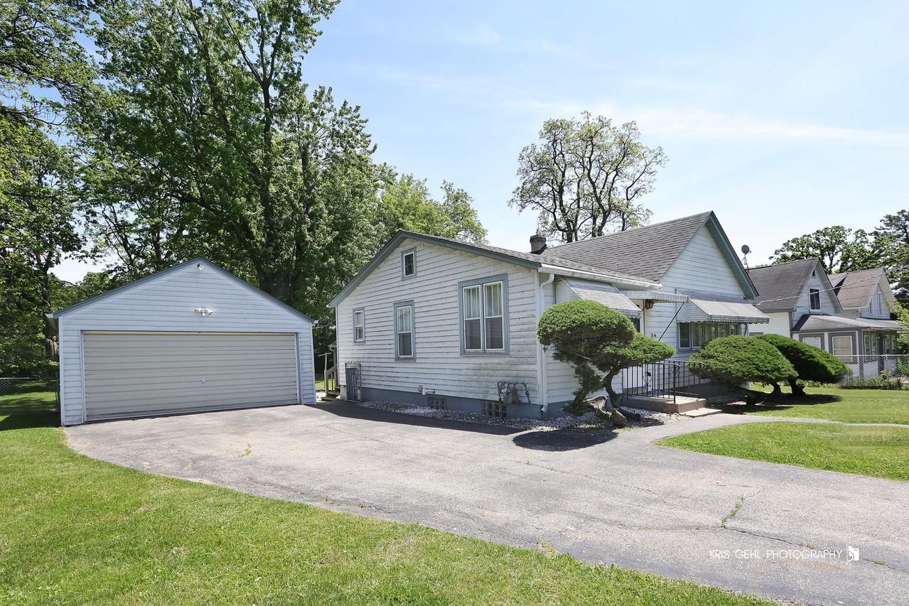 38141 N 4th Ave., Spring Grove, IL 60081